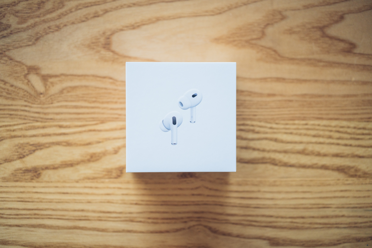 AirPods Pro 2の製品パッケージ