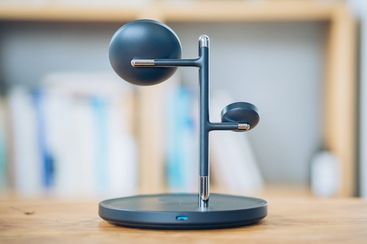 Anker MagGo Wireless Charging Station(3-in-1 stand)本体・裏側