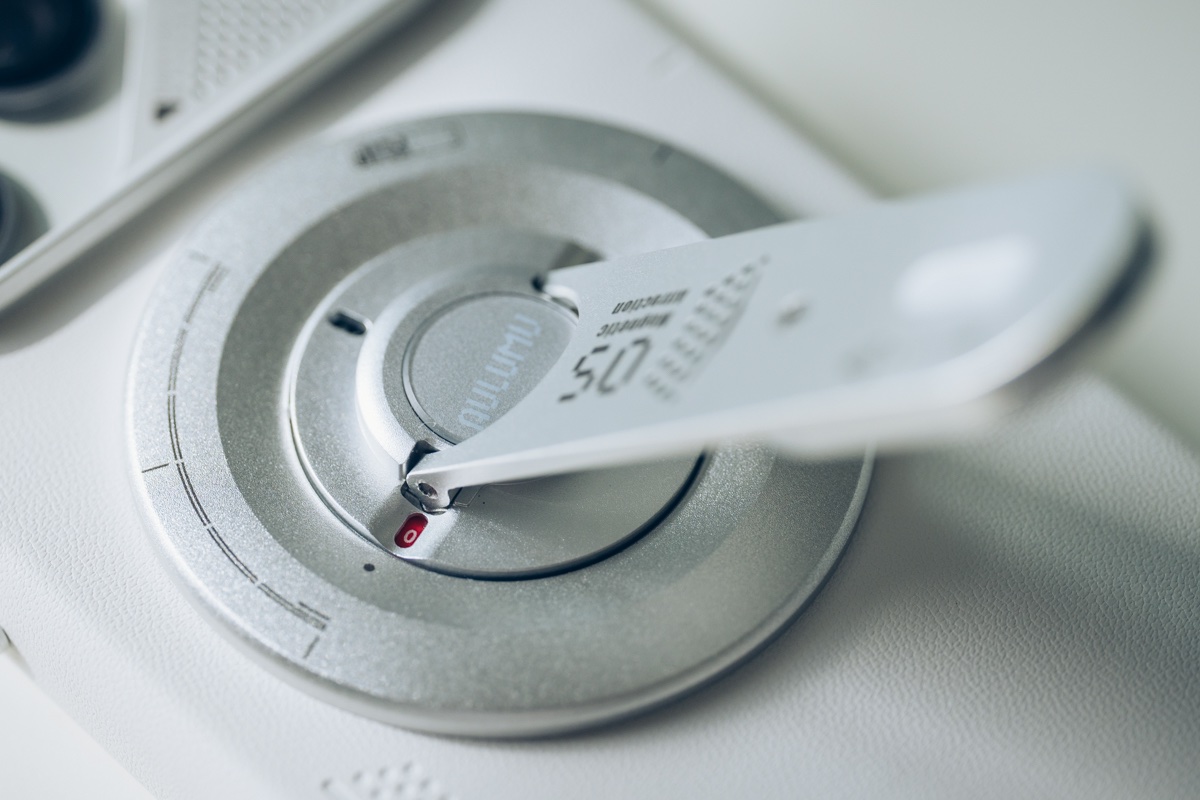 G05 ブラックスマホスタンド