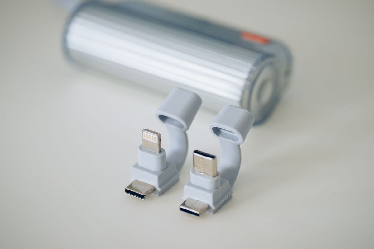 SHARGE FlowMini2本体のLightining端子