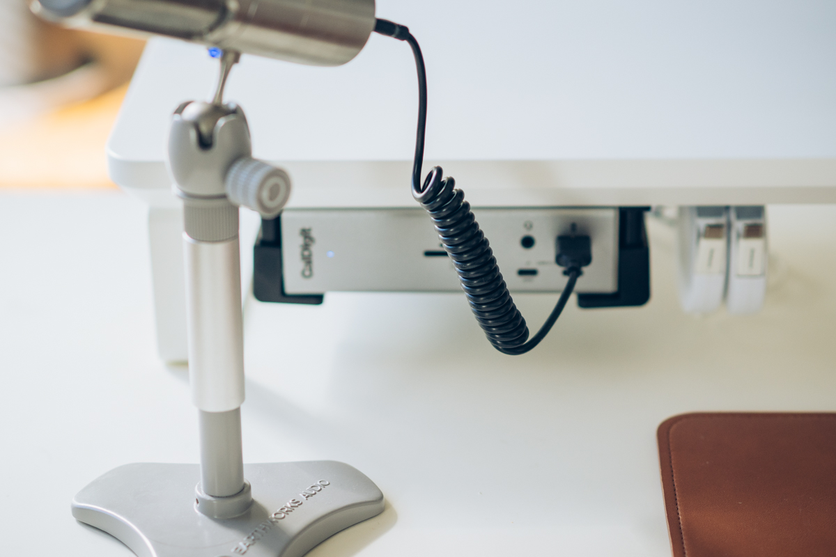 EARTHWORKS ICON（マイク）の延長ポールとコイルケーブル