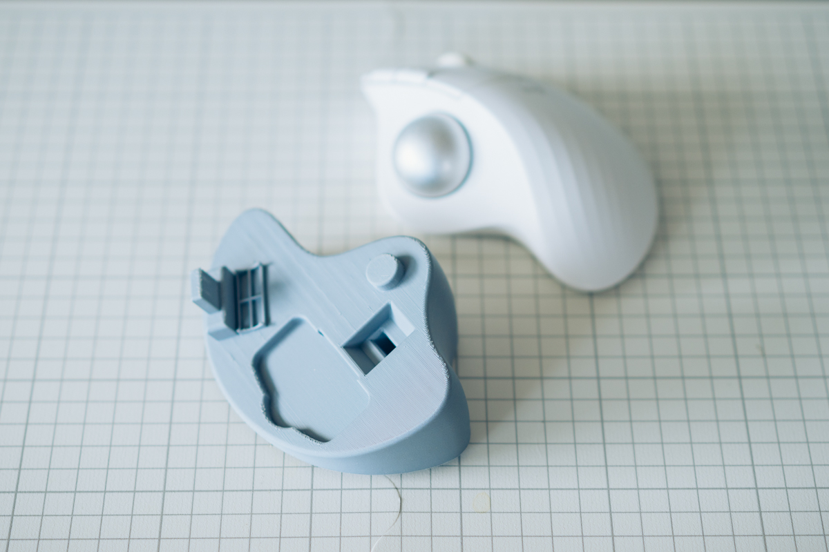 3Dプリンターで印刷したERGO M575Sのスタンド