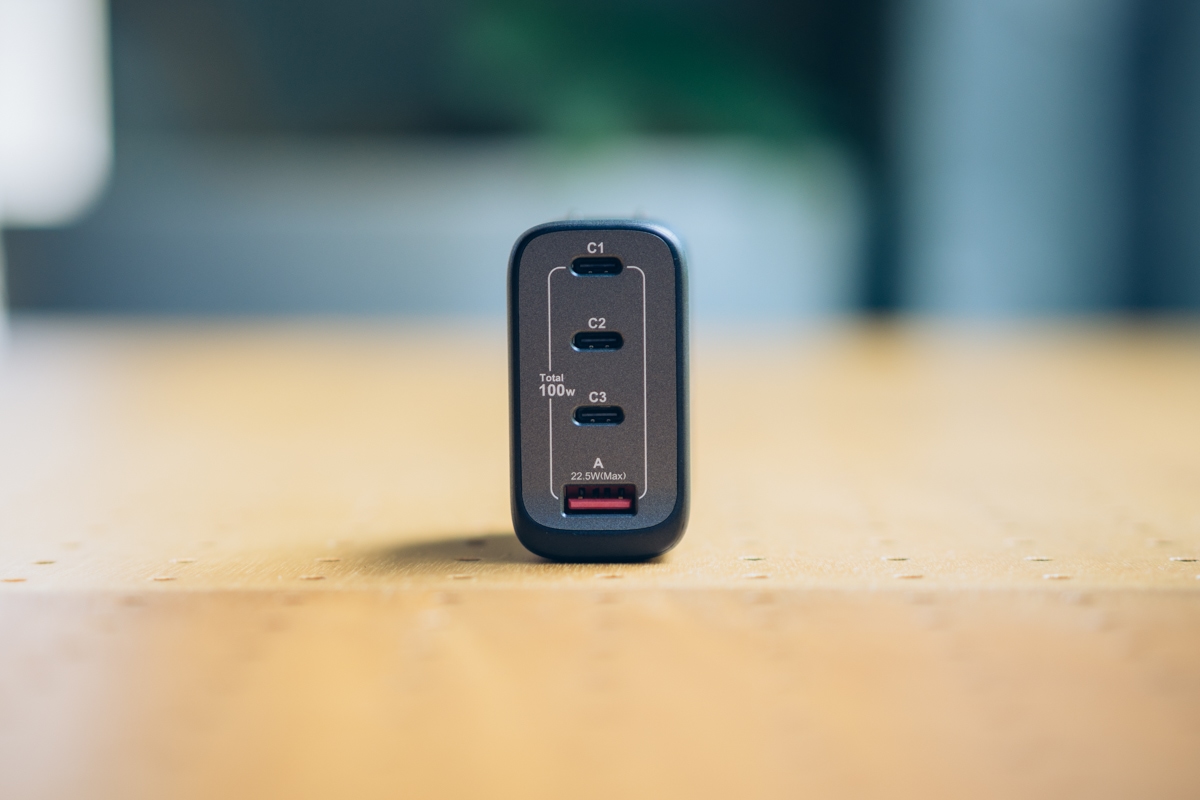 バッファローBSACPD10005C4BKのUSB Type-CポートとType-Aポート